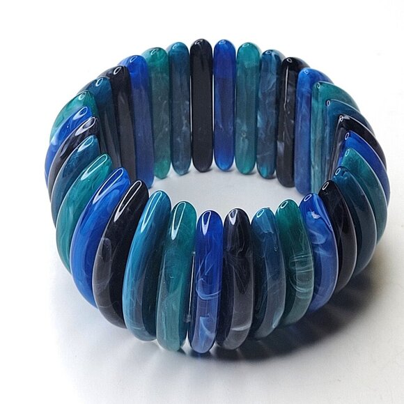Aqua Blue Stretch Bracelet - Picture 1 of 11